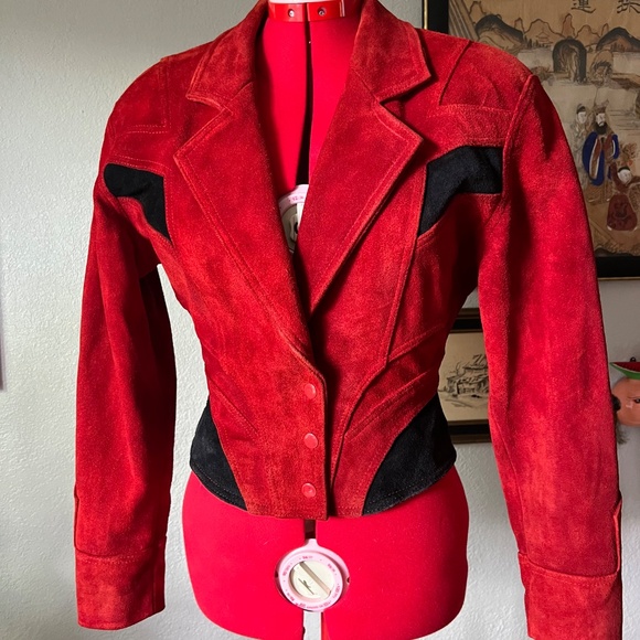 RARE & RESTORED 80s Chia Red and Black Cropped Thriller Suede Jacket - Picture 8 of 11